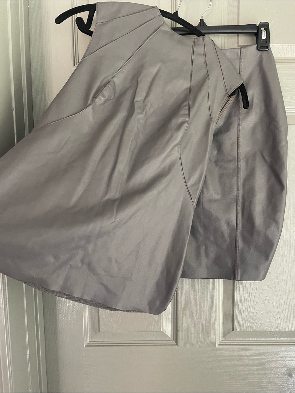 Bailey 44 Grey Faux-Leather A-Line Skirt and shirt blouse top set Unique Fall XS